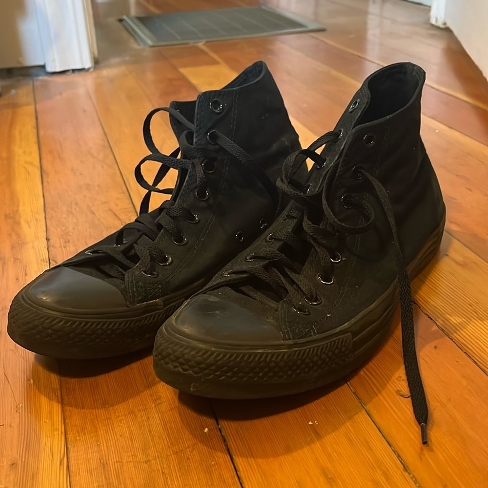 Mono black converse hightop
